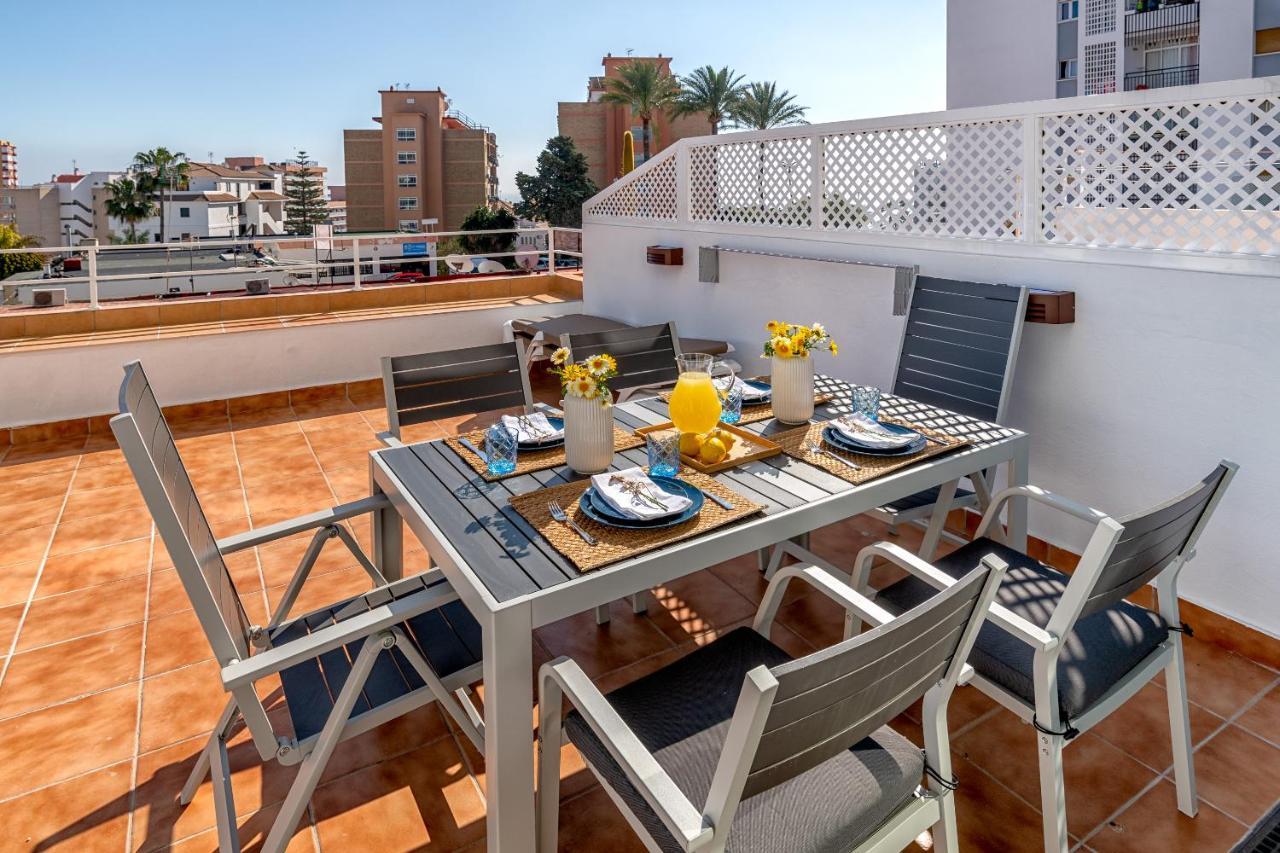 Lola Playa Puerto Marina Benalmádena Exterior foto